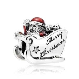 Pandora Santa Charm